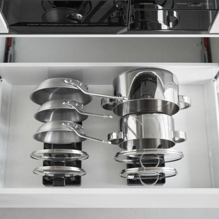 Yamazaki Deksel- en pannenhouder Tower verstelbaar (Zwart) - Panache (Koksijde)