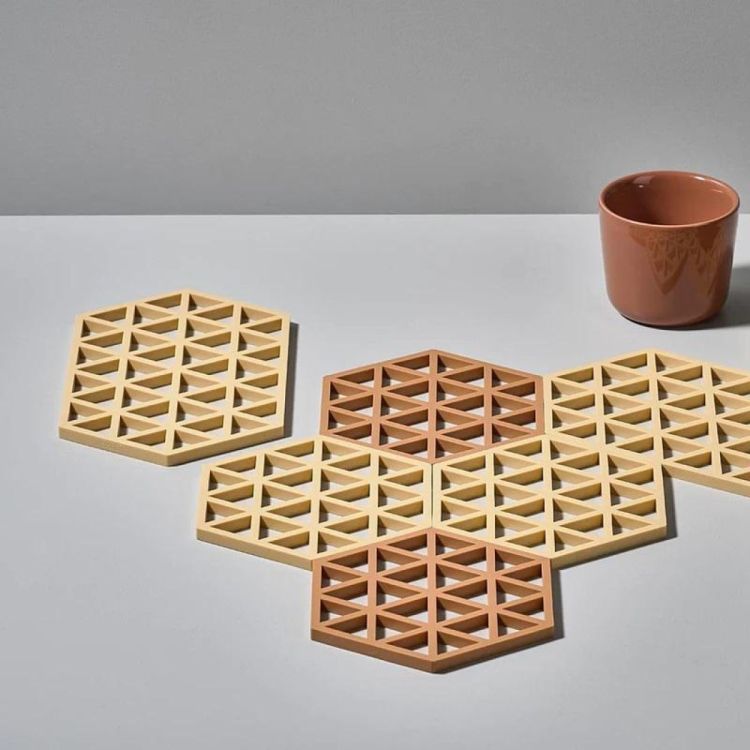 Zone Denmark Trivet Triangles (Warm sand) - Panache (Koksijde)